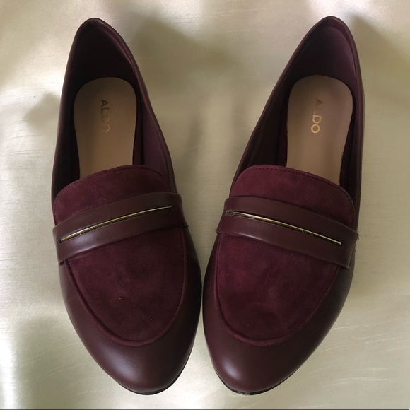 Bordeaux Claurinda Loafers with Gold Accents - Picture 3 of 8